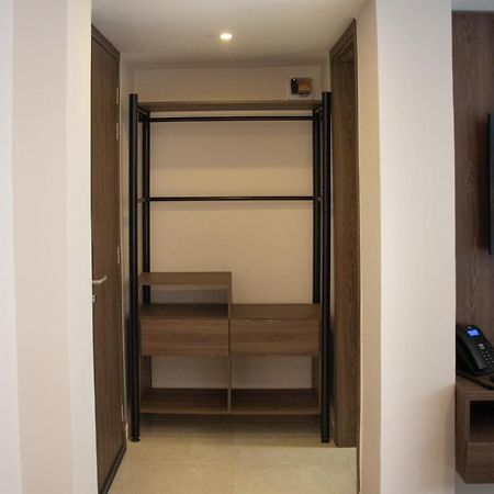 Edificio Casa Tabor Bed & Breakfast Баранкила Екстериор снимка