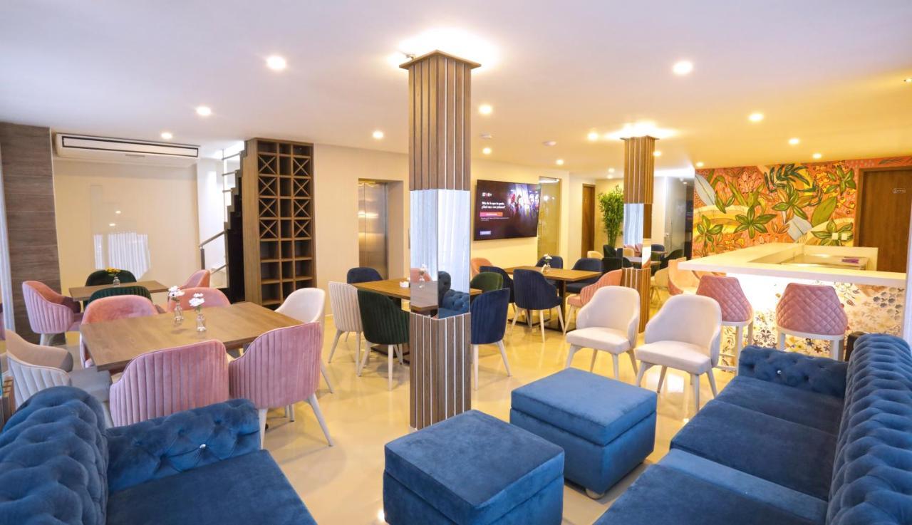 Edificio Casa Tabor Bed & Breakfast Баранкила Екстериор снимка